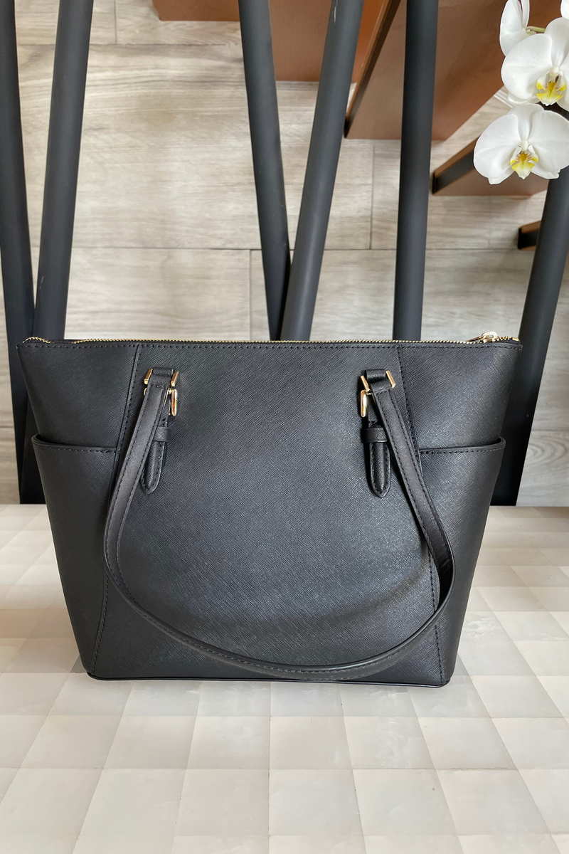 Charlotte saffiano leather large top zip tote negra -30%